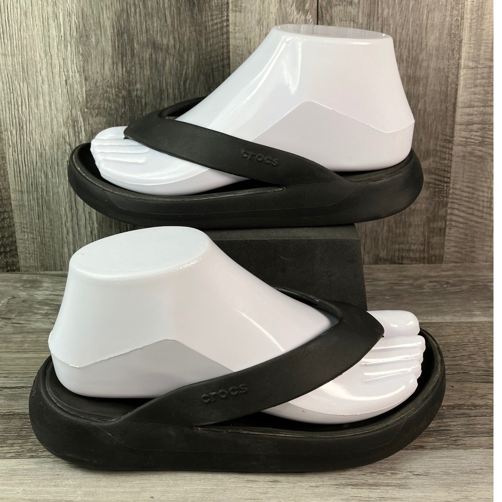Crocs Getaway Platform Flip Sandals Black Womens Size 6 Chunky Thong 209542